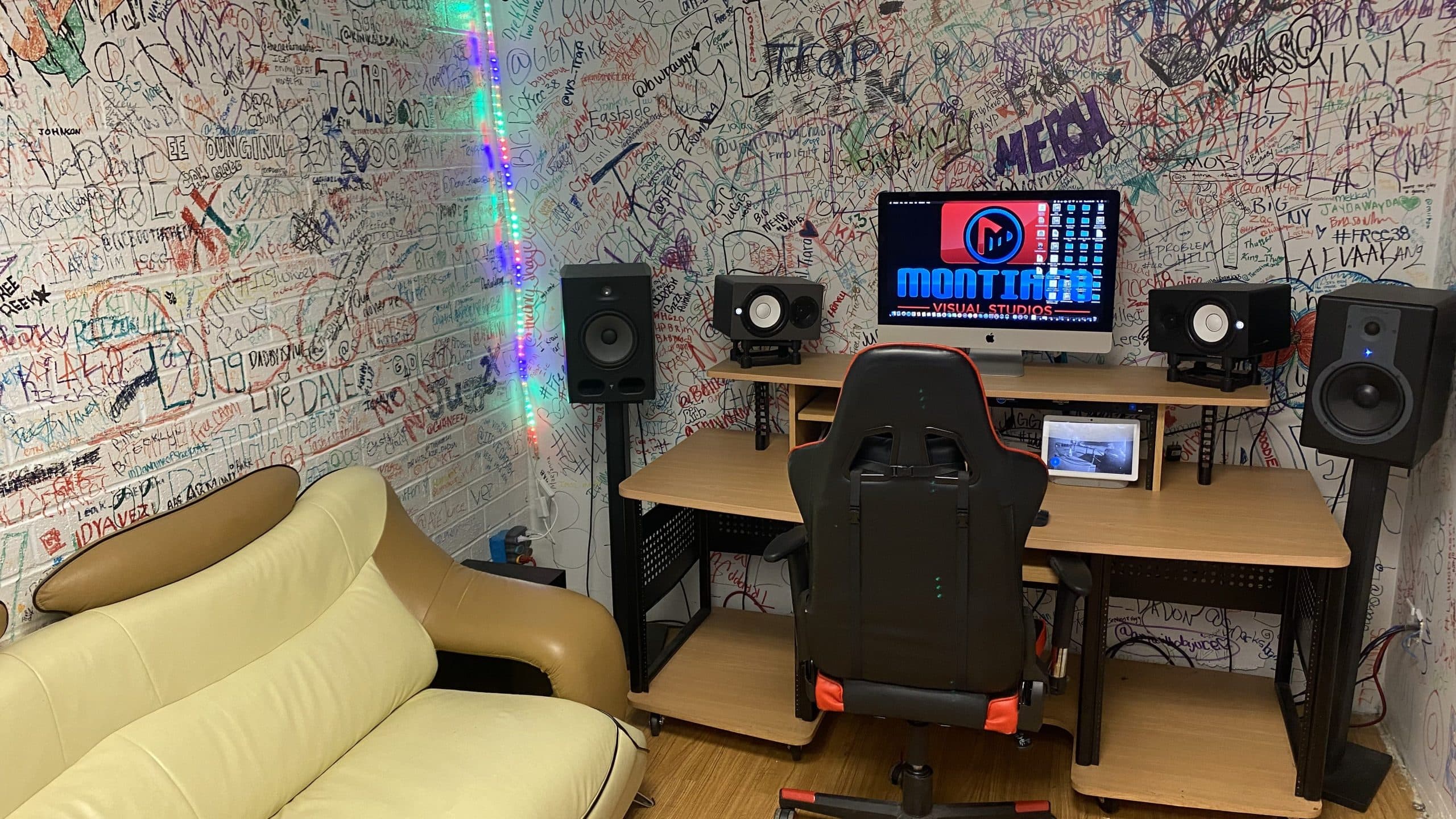 Studio C — Signature Room